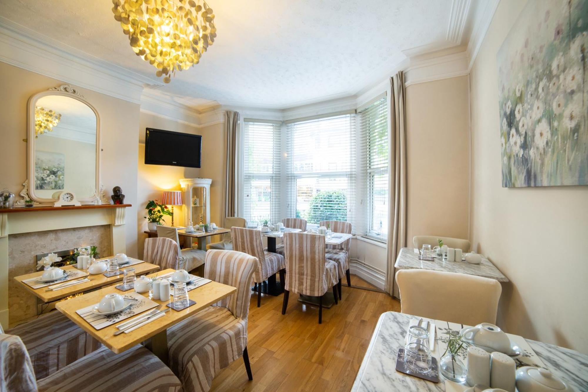 Oyo Lina Guest House Oksford Zewnętrze zdjęcie