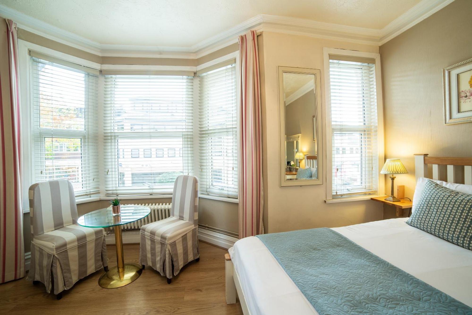 Oyo Lina Guest House Oksford Zewnętrze zdjęcie